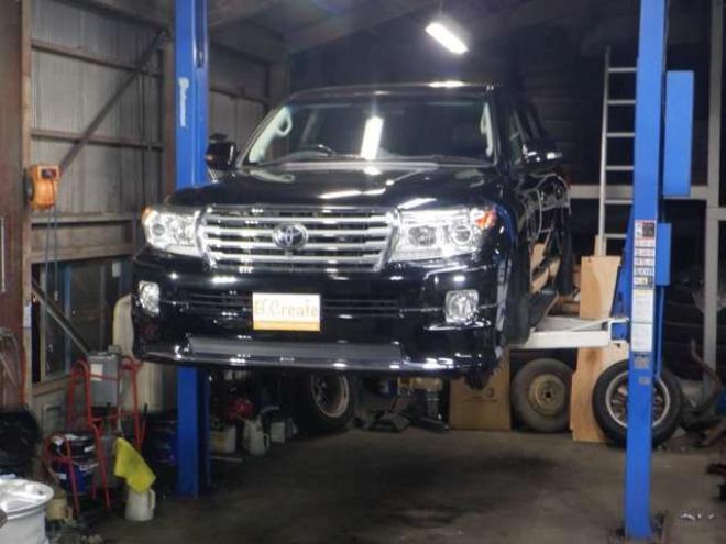 ランドクルーザー200 4.6 ZX 4WD　本州仕入・ナビ・TV・B/T・サンルーフ・革　Bカメラ・ガナドールマフラー・ヒッチメンバー・シートヒーター・エアコン・電動シート・電動リアゲート 4600