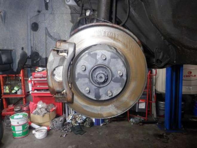 エクストレイル2.0 20X エマージェンシーブレーキパッケージ 2列車 4WD　ナビ・TV・Bluetooth・Bカメラ・LEDヘッド・プッシュスタート・LEDヘッドライト・エマブレ・クリアランスソナー・前席シートヒーター・レーンキープ 2000