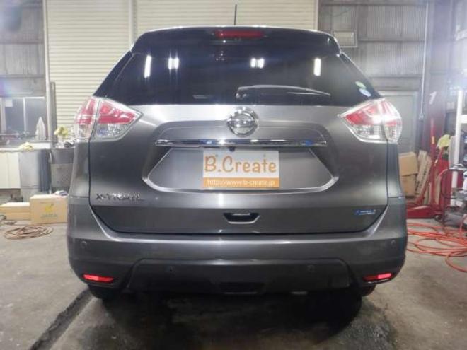 エクストレイル2.0 20X エマージェンシーブレーキパッケージ 2列車 4WD　ナビ・TV・Bluetooth・Bカメラ・LEDヘッド・プッシュスタート・LEDヘッドライト・エマブレ・クリアランスソナー・前席シートヒーター・レーンキープ 2000