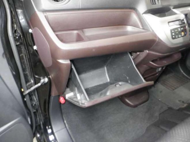 N-WGNカスタムG 4WD　TV・B/T・Bカメラ・HID・ETC・Aストップ　スマートキー・プッシュスタート・フォグランプ・ベンチシート・アイドリングストップ・社外エンスタ 660