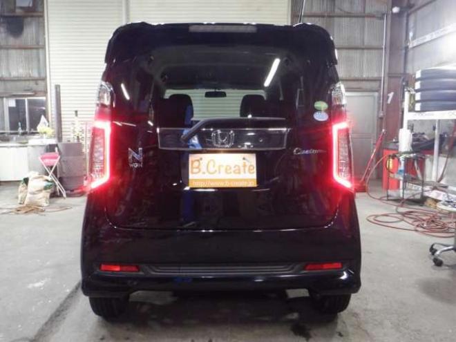 N-WGNカスタムG 4WD　TV・B/T・Bカメラ・HID・ETC・Aストップ　スマートキー・プッシュスタート・フォグランプ・ベンチシート・アイドリングストップ・社外エンスタ 660