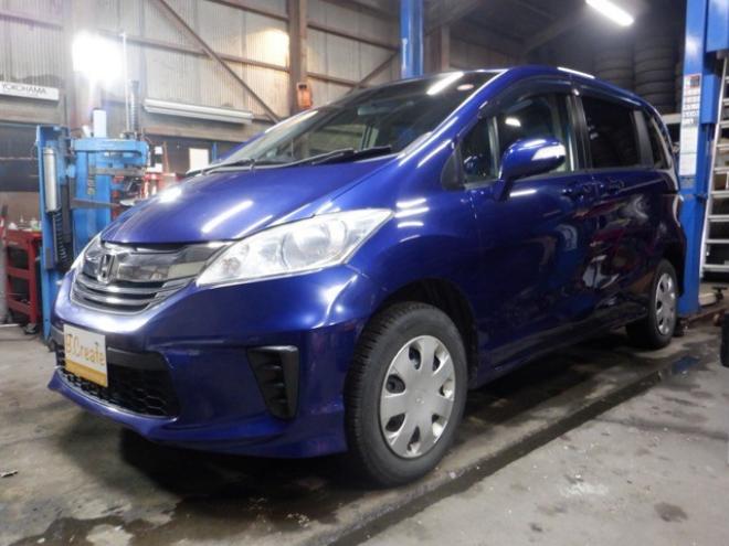 フリード1.5 G ジャストセレクション 4WD　Bluetoothオーディオ・ETC・両側パワスラ・ワイパーデアイサー・HID・スマートキー・ドアバイザー・ナビ・B/T・TV・バックカメラ 1500