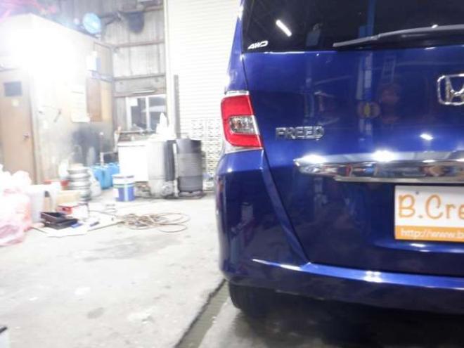 フリード1.5 G ジャストセレクション 4WD　Bluetoothオーディオ・ETC・両側パワスラ・ワイパーデアイサー・HID・スマートキー・ドアバイザー・ナビ・B/T・TV・バックカメラ 1500