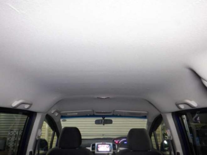 フリード1.5 G ジャストセレクション 4WD　Bluetoothオーディオ・ETC・両側パワスラ・ワイパーデアイサー・HID・スマートキー・ドアバイザー・ナビ・B/T・TV・バックカメラ 1500