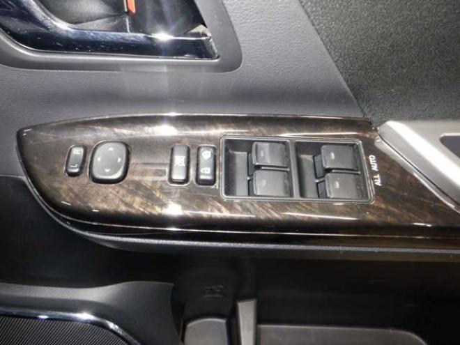 ヴェルファイア3.5 Z Gエディション 4WD　後期型・ナビ・BT・TV・バックカメラ・両側電動・パワーシート・サイドカメラ・フリップダウンモニタ・パワーバックドア・ETC・クルコン 3500