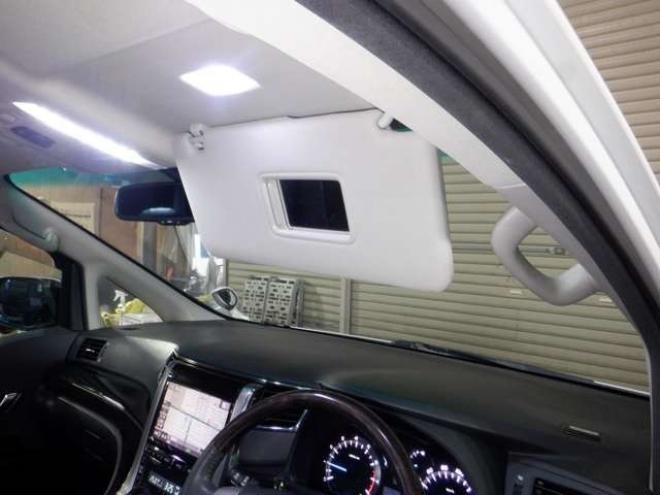 ヴェルファイア3.5 Z Gエディション 4WD　後期型・ナビ・BT・TV・バックカメラ・両側電動・パワーシート・サイドカメラ・フリップダウンモニタ・パワーバックドア・ETC・クルコン 3500