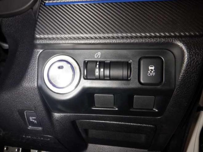 レヴォーグ1.6 GT-S アイサイト 4WD　ナビ・B/T・TV・Bカメラ・ETC・クルコン　本州仕入　USB接続　バックカメラ　サイドカメラ　パワーシート　BSM　LEDヘッドライト　フォグ 1600