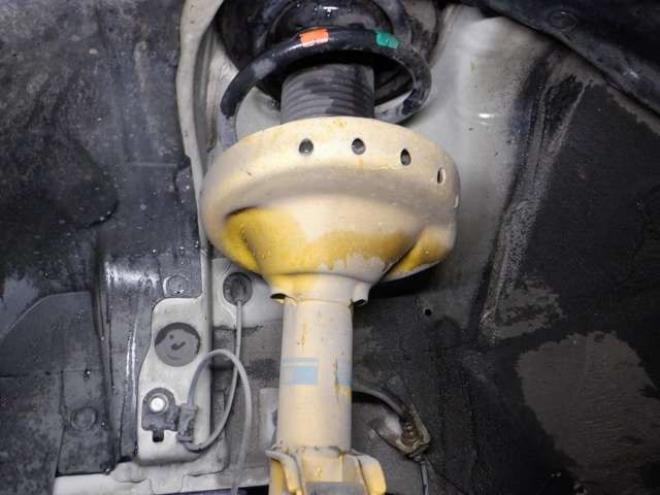 レヴォーグ1.6 GT-S アイサイト 4WD　ナビ・B/T・TV・Bカメラ・ETC・クルコン　本州仕入　USB接続　バックカメラ　サイドカメラ　パワーシート　BSM　LEDヘッドライト　フォグ 1600