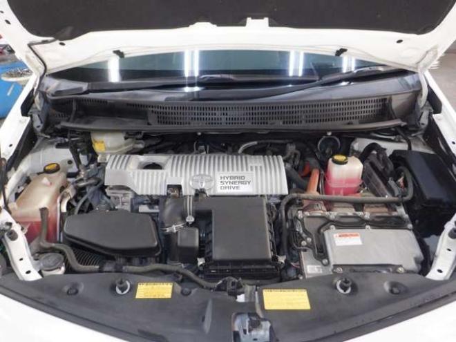 プリウスα1.8 G ツーリングセレクション スカイライトパッケージ　本州仕入・ナビ・TV・B/T・フロントカメラ・バックカメラ・LEDヘッドライト・スカイライトルーフ・スマートキー・プッシュスタート・クルコン・ETC・フォグランプ・ 2WD 1800