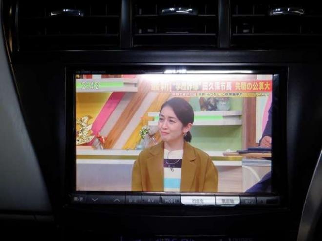 プリウスα1.8 G ツーリングセレクション スカイライトパッケージ　本州仕入・ナビ・TV・B/T・フロントカメラ・バックカメラ・LEDヘッドライト・スカイライトルーフ・スマートキー・プッシュスタート・クルコン・ETC・フォグランプ・ 2WD 1800