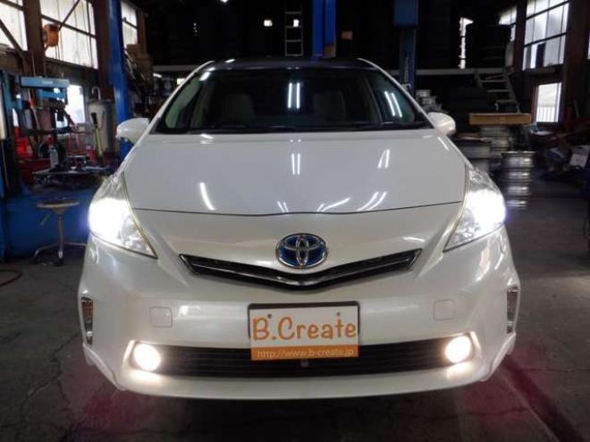 プリウスα1.8 G ツーリングセレクション スカイライトパッケージ　本州仕入・ナビ・TV・B/T・フロントカメラ・バックカメラ・LEDヘッドライト・スカイライトルーフ・スマートキー・プッシュスタート・クルコン・ETC・フォグランプ・ 2WD 1800