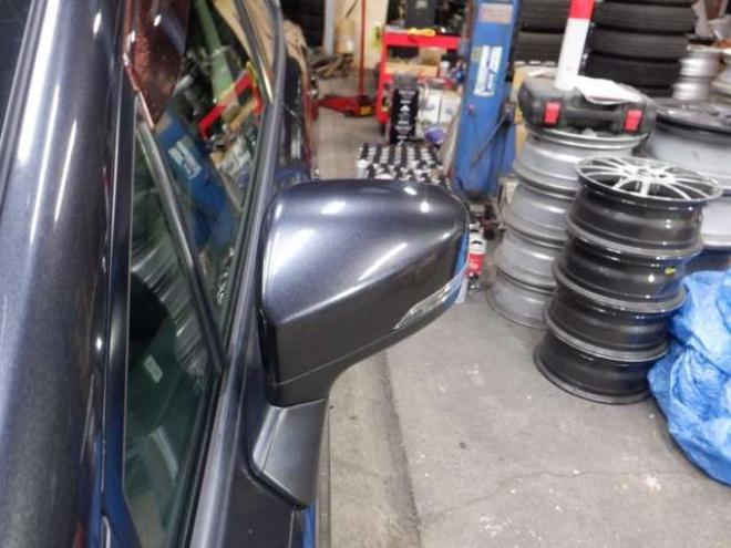 インプレッサスポーツ 2.0 i-L アイサイト 4WD　ブラックレザーセレクション　本州仕入れ　4WD　MOPナビ　B/T　TV　バックカメラ　ETC　クルコン　シートヒーター　レザーシート　衝突軽減　LEDヘッドライト　フォグランプ　ドアバイザー　スマートキー 2000