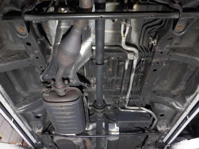 セレナ2.0 ハイウェイスター 4WD　本州仕入・ナビ・TV・Bカメラ・パワスラ・車検新規2年・リア修復済・後期型・エマブレ・リアモニター・ETC・クルコン・アイドリングストップ 2000