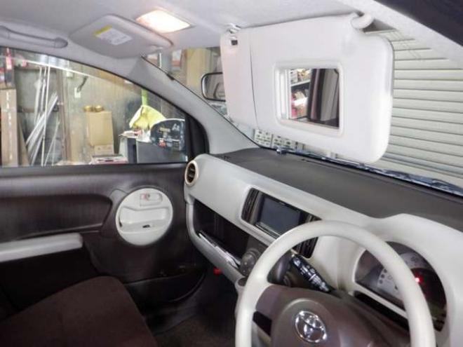 パッソ1.0 プラスハナ Gパッケージ 4WD　本州仕入　4WD　ナビ　フルセグTV　Bluetoothオーディオ　バックカメラ　ETC　フォグランプ　ライトレベライザー　ドアバイザー　スマートキー 1000