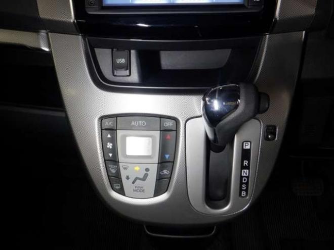 ムーヴカスタム X リミテッド SA 4WD　ナビ・TV・Bカメラ・衝突軽減・Aストップ・USB・社外14インチAW・衝突軽減ブレーキ・アイドリングストップ・LEDヘッドライト・フォグランプ 660