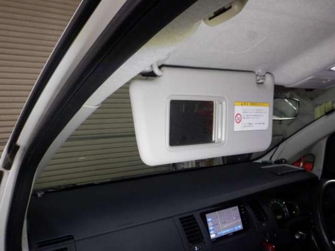 アイシス1.8 プラタナ 4WD　ナビ・TV・B/T・Bカメラ・パワスラ・寒冷地仕様・クリアランスソナー・ETC・リアヒーター・スマートキー・プッシュスタート・社外エンスタ・フォグランプ・オートエアコン 1800