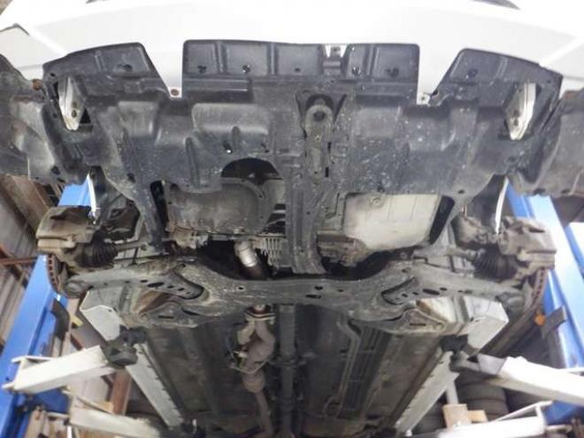 アイシス1.8 プラタナ 4WD　ナビ・TV・B/T・Bカメラ・パワスラ・寒冷地仕様・クリアランスソナー・ETC・リアヒーター・スマートキー・プッシュスタート・社外エンスタ・フォグランプ・オートエアコン 1800