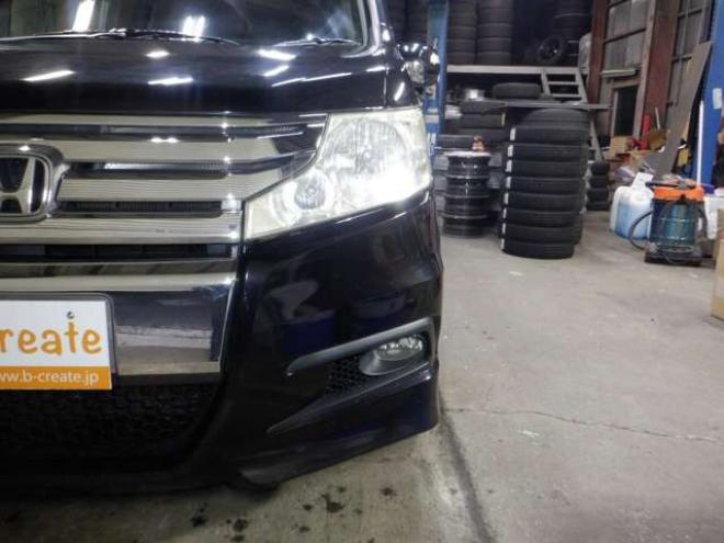 ステップワゴン2.0 スパーダ Z 4WD　ナビ・TV・Bカメラ・B/T・両側電動・スマートキー・ETC・HID・フルフラットシート・VSA・ミラーヒーター・ワイパーデアイサー・リアヒーター・オートライト 2000