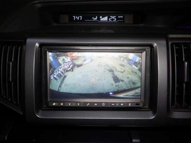 ステップワゴン2.0 スパーダ Z 4WD　ナビ・TV・Bカメラ・B/T・両側電動・スマートキー・ETC・HID・フルフラットシート・VSA・ミラーヒーター・ワイパーデアイサー・リアヒーター・オートライト 2000