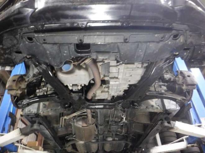 ステップワゴン2.0 スパーダ Z 4WD　ナビ・TV・Bカメラ・B/T・両側電動・スマートキー・ETC・HID・フルフラットシート・VSA・ミラーヒーター・ワイパーデアイサー・リアヒーター・オートライト 2000