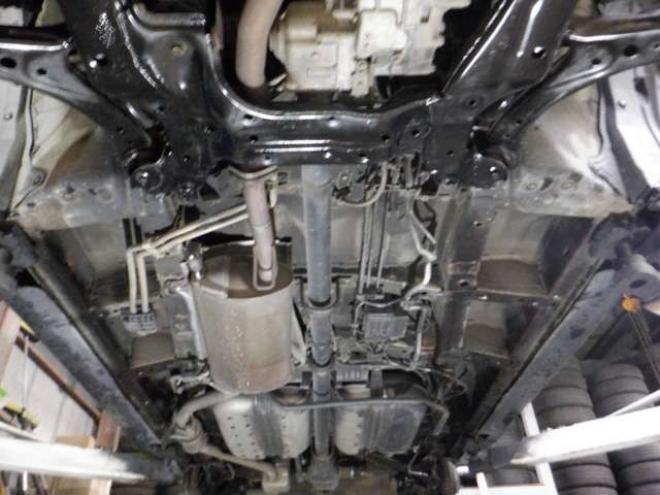 ステップワゴン2.0 スパーダ Z 4WD　ナビ・TV・Bカメラ・B/T・両側電動・スマートキー・ETC・HID・フルフラットシート・VSA・ミラーヒーター・ワイパーデアイサー・リアヒーター・オートライト 2000