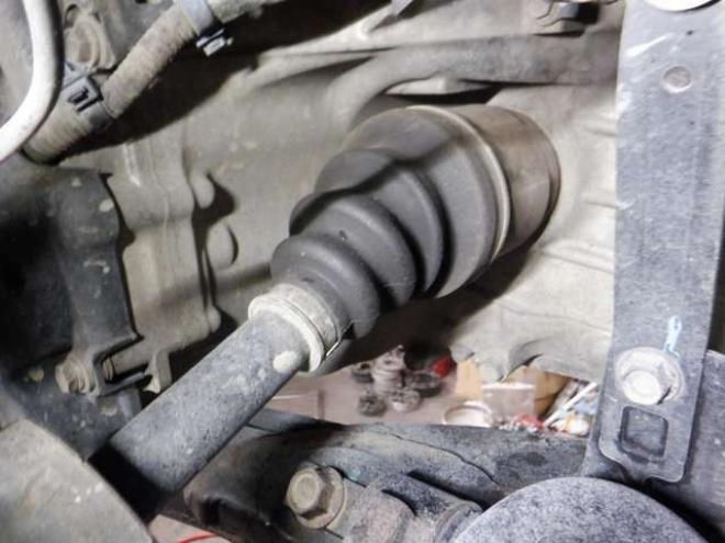 ステップワゴン2.0 スパーダ Z 4WD　ナビ・TV・Bカメラ・B/T・両側電動・スマートキー・ETC・HID・フルフラットシート・VSA・ミラーヒーター・ワイパーデアイサー・リアヒーター・オートライト 2000