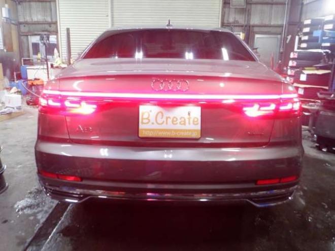 アウディA8 55 TFSI クワトロ 4WD　本州仕入・ナビ・TV・B/T・サンルーフ・黒革・360°カメラ・LEDヘッドライト・後席リモート・BANG&OLUSENサウンド・電動トランク・全席電動シート・全席パワークロージングドア・ヘッドアップディスプレイ 3000