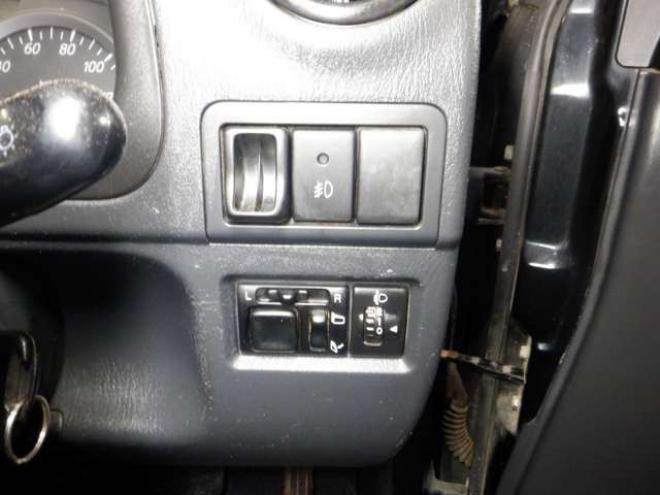 ジムニークロスアドベンチャー XC 4WD　本州仕入・ナビ・TV・B/T・シートヒーター・キーレス・ミラーヒーター・ターボ・ライトレベライザー・ETC・ドアバイザー・電動格納ミラー・16インチ社外AW・フォグランプ 660