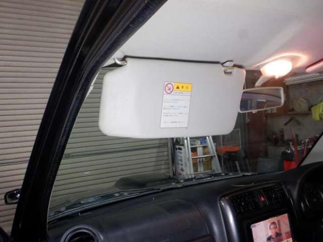 ジムニークロスアドベンチャー XC 4WD　本州仕入・ナビ・TV・B/T・シートヒーター・キーレス・ミラーヒーター・ターボ・ライトレベライザー・ETC・ドアバイザー・電動格納ミラー・16インチ社外AW・フォグランプ 660