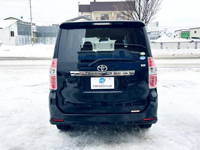 ノア2.0S Gエディション 4WD　ローンが不安な方＜優遇ローン＞両側パワースライドドア　純正ナビ　ワンセグ　バックカメラ 4WD