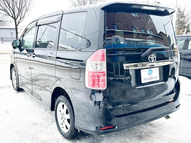 ノア2.0S Gエディション 4WD　ローンが不安な方＜優遇ローン＞両側パワースライドドア　純正ナビ　ワンセグ　バックカメラ 4WD