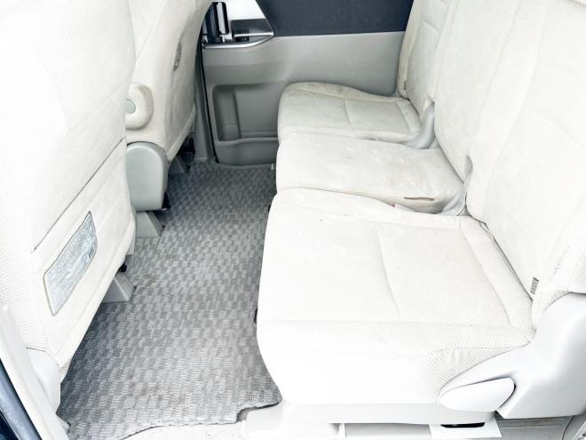 ノア2.0S Gエディション 4WD　ローンが不安な方＜優遇ローン＞両側パワースライドドア　純正ナビ　ワンセグ　バックカメラ 4WD