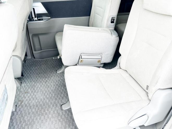 ノア2.0S Gエディション 4WD　ローンが不安な方＜優遇ローン＞両側パワースライドドア　純正ナビ　ワンセグ　バックカメラ 4WD