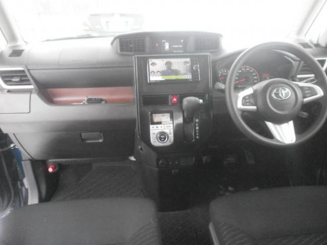 ルーミーG　４WD　ナビ　TV 1000 5Dr