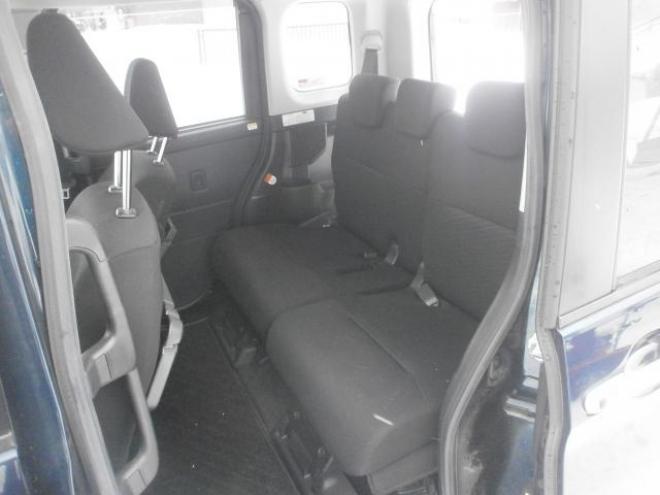 ルーミーG　４WD　ナビ　TV 1000 5Dr