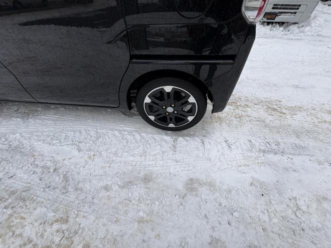 ウェイクWAKE 4WD G-SA TURBO寒冷地仕様　両側パワースライドドア　ブレーキアシスト　VSC　LEDヘッド　エンスタ　ブルートゥースフルセグナビ　シートヒーター　ETC　バイザー　フォグ　スタットレス　　エンジンオイル交換　オイルエレメント交換 4WD 660 5Dr