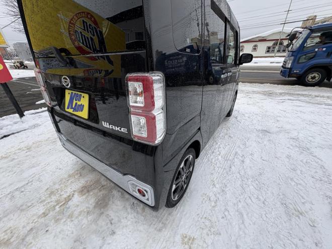 ウェイクWAKE 4WD G-SA TURBO寒冷地仕様　両側パワースライドドア　ブレーキアシスト　VSC　LEDヘッド　エンスタ　ブルートゥースフルセグナビ　シートヒーター　ETC　バイザー　フォグ　スタットレス　　エンジンオイル交換　オイルエレメント交換 4WD 660 5Dr