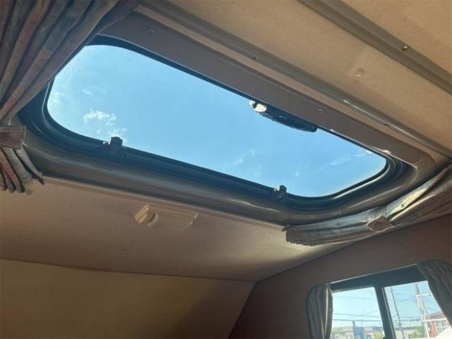 カムロードキャンピング　 2WD 3000