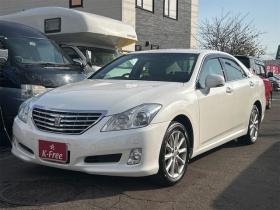 クラウン　ロイヤル 2.5 ロイヤルサルーン i-Four 4WD　ドライブレコーダー　クリアランスソナー　オートクルーズコントロール　バックカメラ　ナビ　TV　アルミホイール　オートライト　HID　スマートキー　盗難防止システム DVD再生 2500