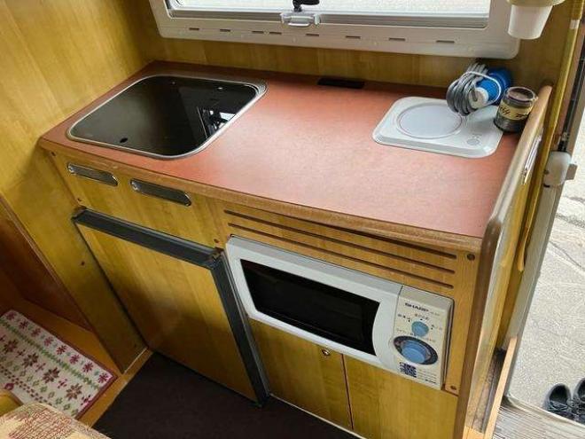 タウンエーストラックキャンピング　 2WD 2400