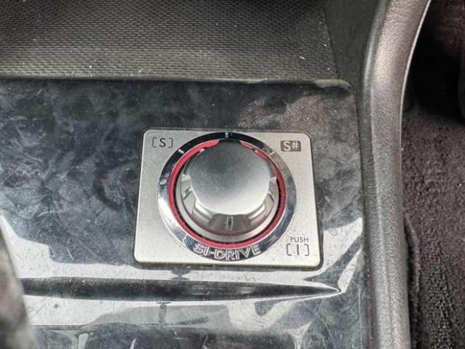 エクシーガ2.0 GT 4WD　パノラマルーフ　ナビ　TV　Bカメラ 2000