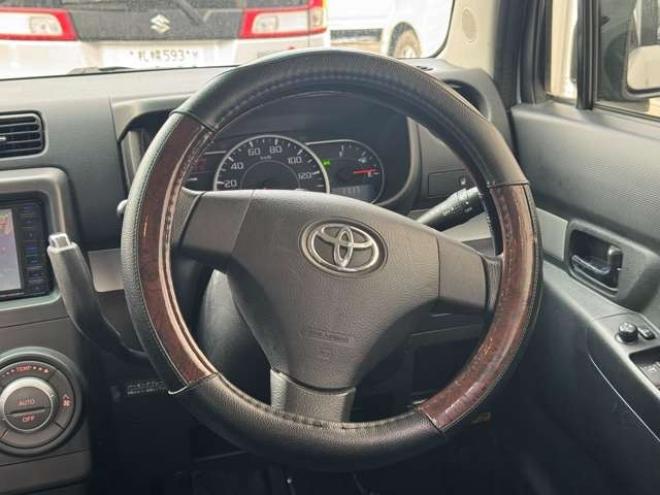 ピクシススペースカスタム X 4WD　夏冬タイヤ　ナビ　TV　HID　Bluetooth 660