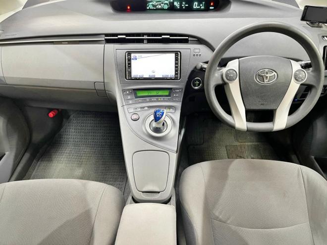 プリウス1.8S 5年保証 スマキー ナビ Bカメ 前後ドラレコ ETC 寒冷地仕様 禁煙 車検整備2年付