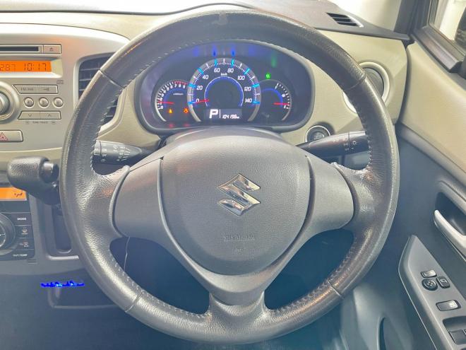 ワゴンR660FXリミテッド 4WD 5年保証 スマキー 夏冬タイヤ ETC 寒冷地仕様 禁煙 車検整備2年付