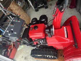 除雪機　ホンダ8馬力HS870点検整備塗装済　試運転OK!