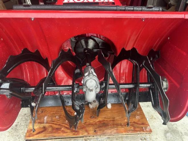 除雪機ホンダ8馬力HS870点検整備塗装済　試運転OK!