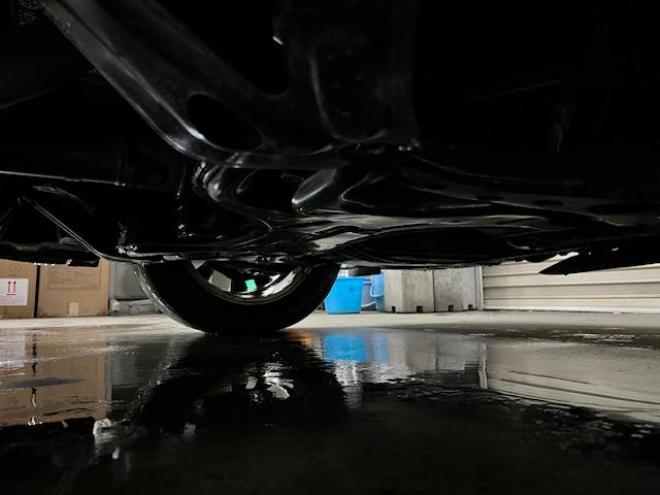 ヴォクシー本州仕入　禁煙車　両側パワースライドドア　純正１６インチＡＷ　社外１５ＡＷ＋スタッドレスタイヤ付　純正ナビ　フルセグ地デジ　ＤＶＤ再生　Ｂｌｕｅｔｏｏｔｈオーディオ　バックカメラ　エンジンスターター 4WD 2000 5Dr