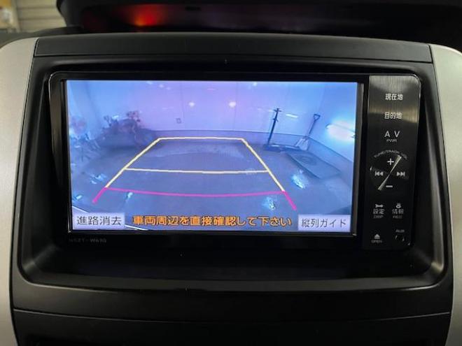 ヴォクシー本州仕入　禁煙車　両側パワースライドドア　純正１６インチＡＷ　社外１５ＡＷ＋スタッドレスタイヤ付　純正ナビ　フルセグ地デジ　ＤＶＤ再生　Ｂｌｕｅｔｏｏｔｈオーディオ　バックカメラ　エンジンスターター 4WD 2000 5Dr