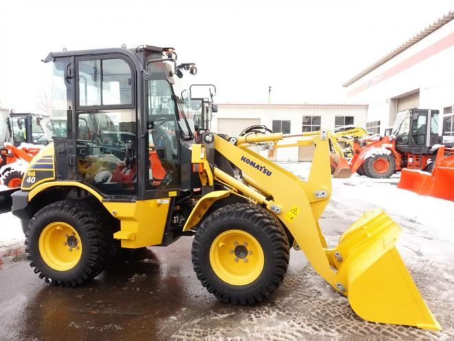 ホイールローダコマツ WA40-8　バケット容量0.5m3　