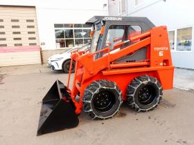 スキッドステアローダ　トヨタ 3SDK6　バケット容量0.28m3 